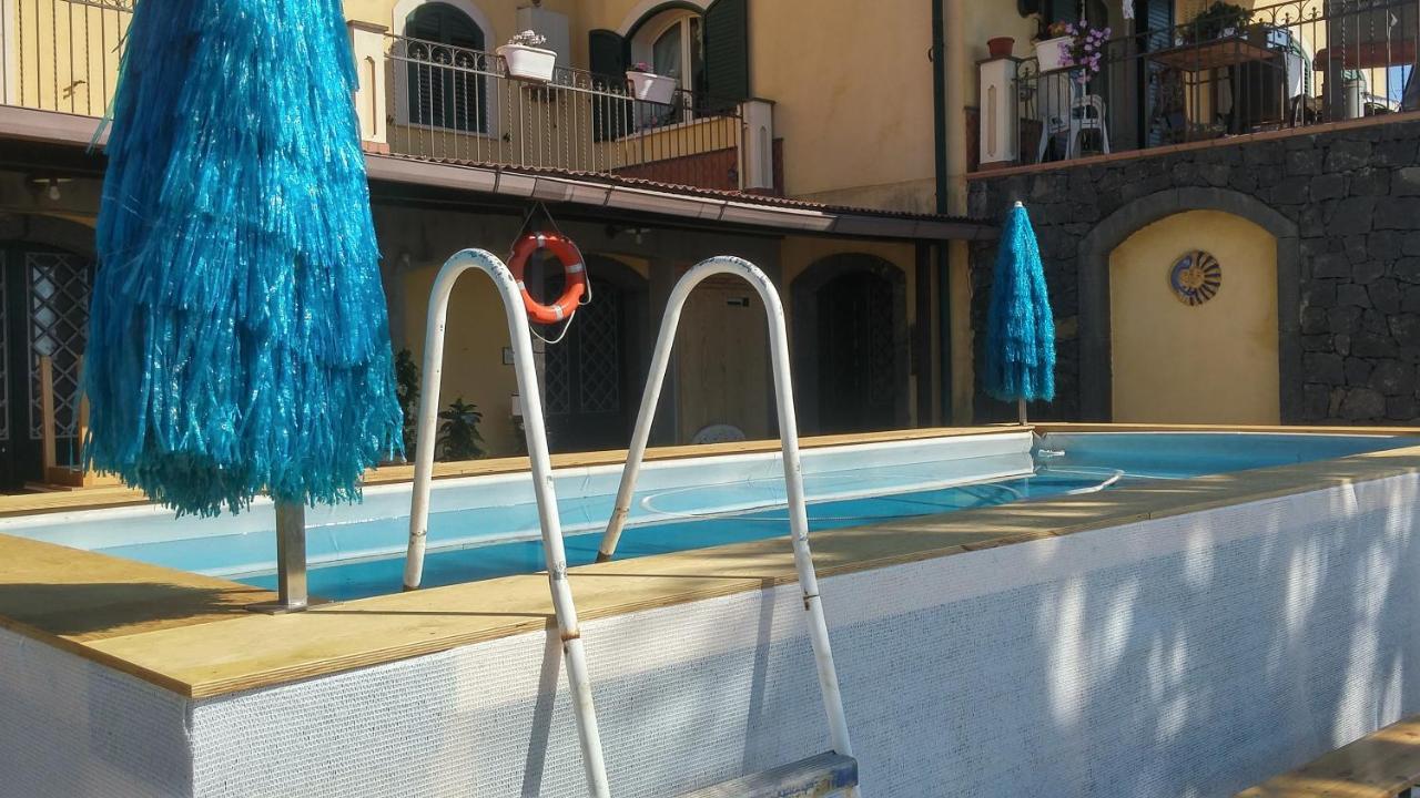 La Casa Del Melograno Bed and Breakfast Santa Venerina Εξωτερικό φωτογραφία
