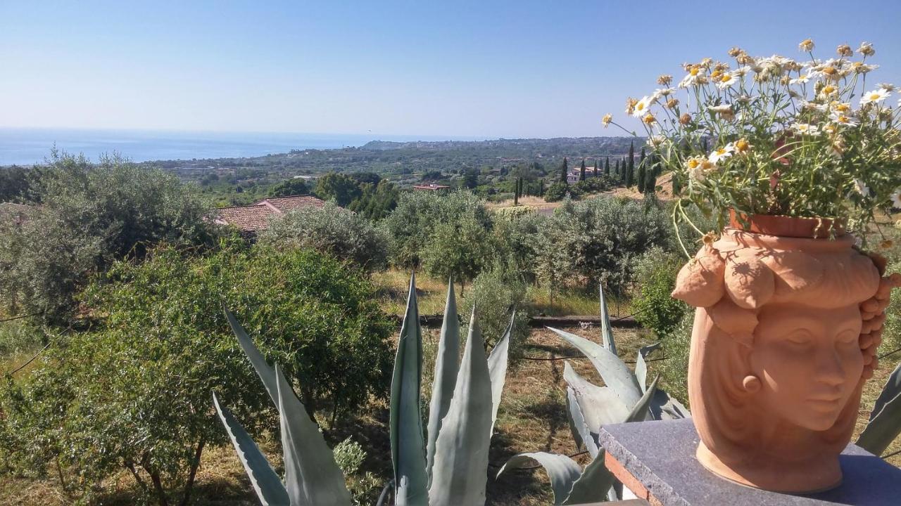 La Casa Del Melograno Bed and Breakfast Santa Venerina Εξωτερικό φωτογραφία