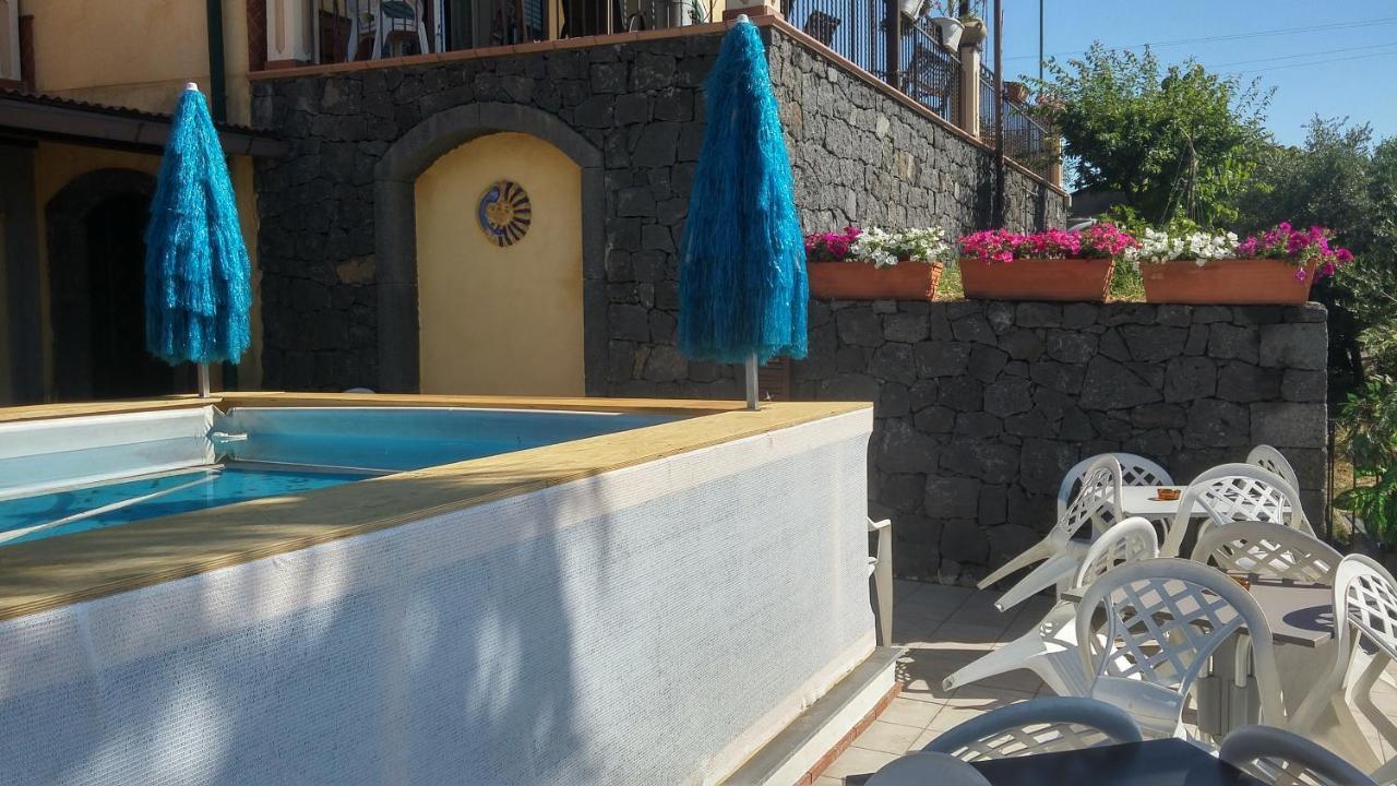 La Casa Del Melograno Bed and Breakfast Santa Venerina Εξωτερικό φωτογραφία
