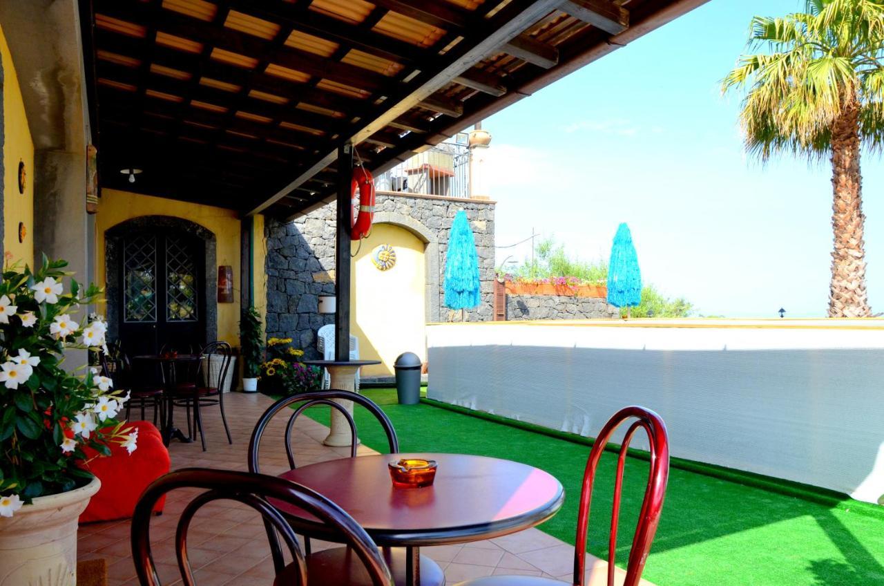 La Casa Del Melograno Bed and Breakfast Santa Venerina Εξωτερικό φωτογραφία